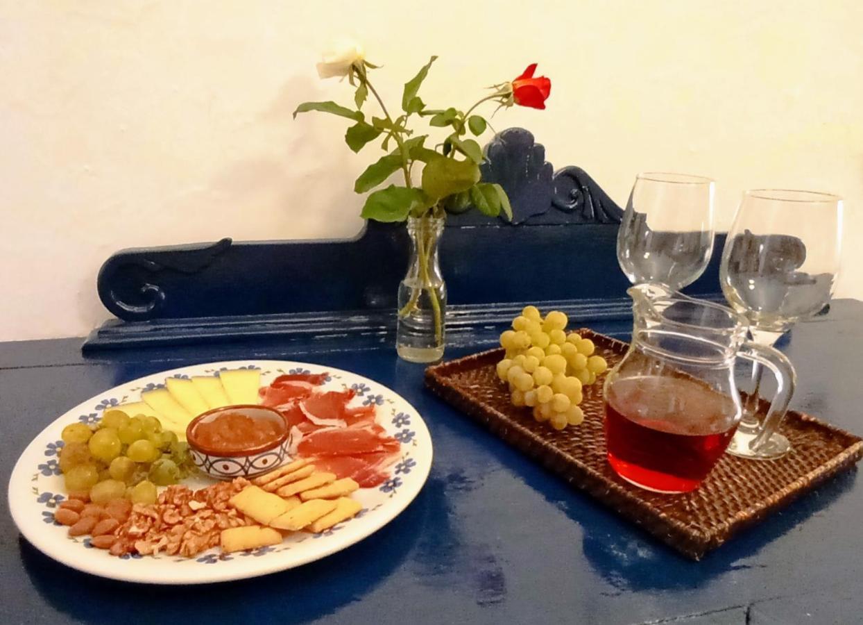 El Almendro De Maruja Appartement *