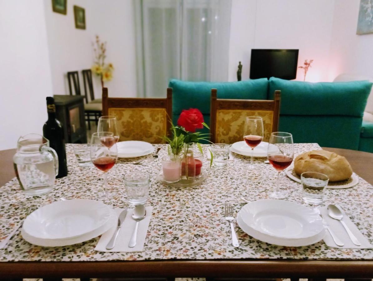 El Almendro De Maruja Apartment *